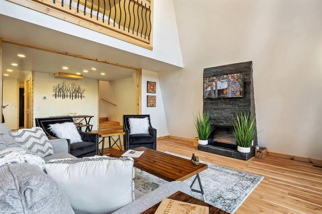 הוילה Secluded Mtn View New! 10 Mins To Gatlinburg Or Park מראה חיצוני תמונה
